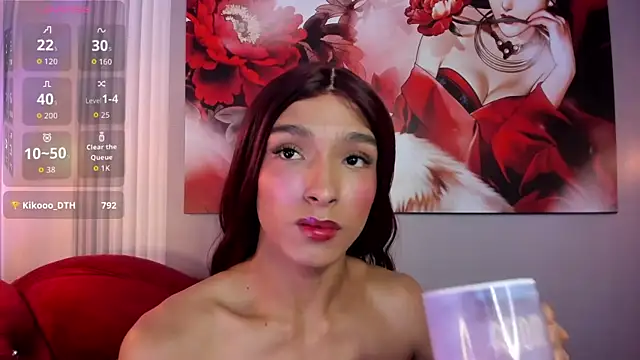 skinny_dolltrans Show in webcam