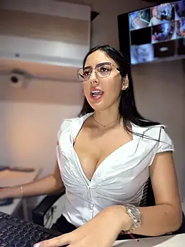 I_AM_SOPHIE_'s Live XXX Chat