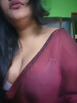 Chatroom XXX en direct de Aruna-1