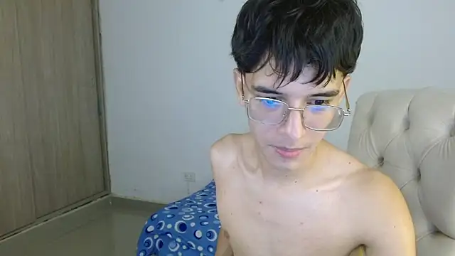Chat XXX ao vivo de noah_millerx
