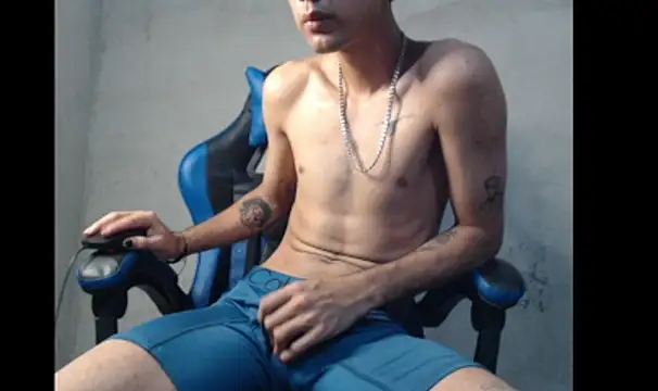 Garu_hot19's Live XXX Chat