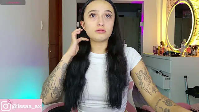issa_dolly's Live XXX Chat