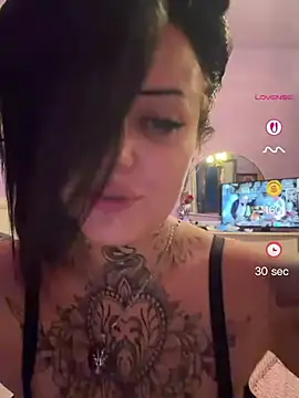 XXX chat uživo modela Tigrecurvy