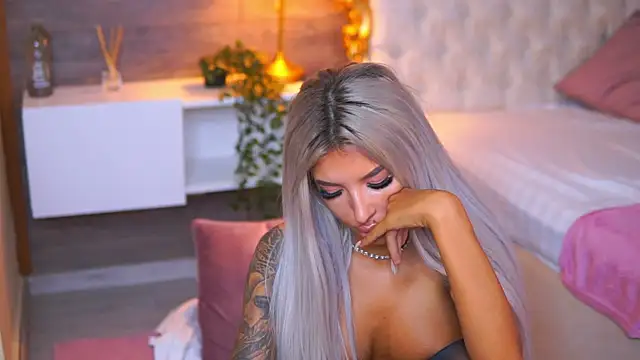 Juicy_Jessye's Live XXX Chat