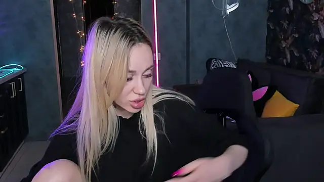 Blckmirrorr's Live XXX Chat