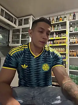 OliverWest04's Live XXX Chat