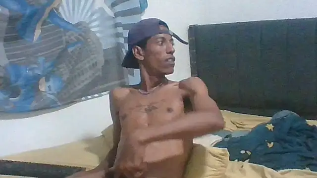 צ'אט XXX בשידור חי של AlbertBigCock
