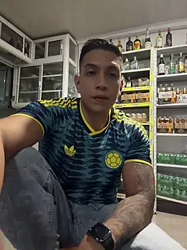 OliverWest04 Chat XXX in diretta
