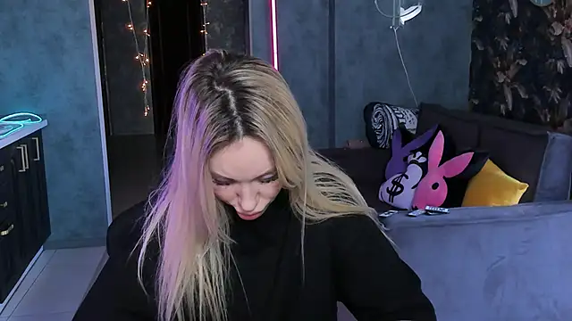 Blckmirrorr live XXX chat
