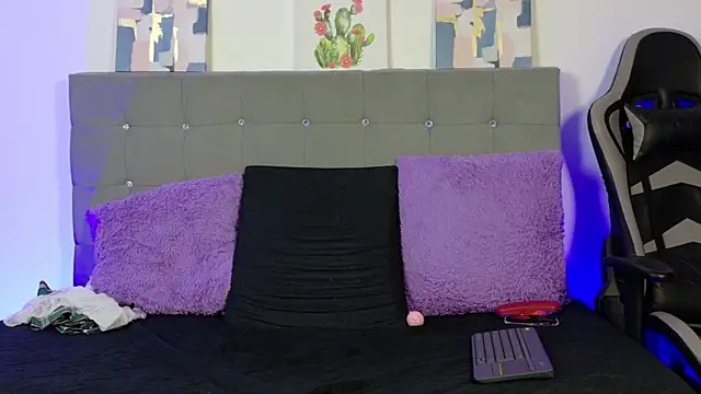 Czat XXX na żywo – Ivy_Heat