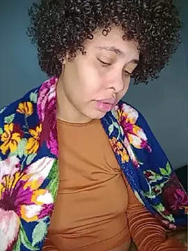 Chat +18 de Su_Duarte_1 ao vivo