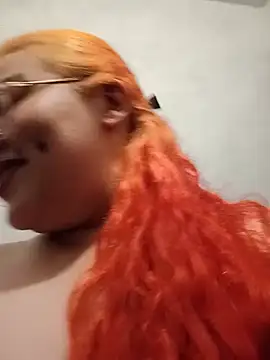 bruja_sscarlata Adlı Modelin Canlı XXX Sohbeti