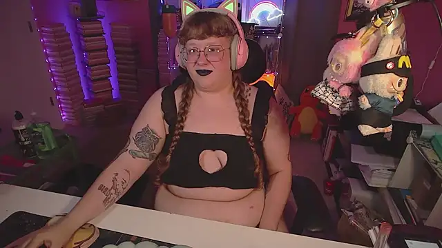 FatVeronica's Live XXX Chat