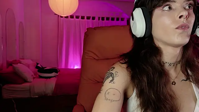 GennaJames Live XXX-chat
