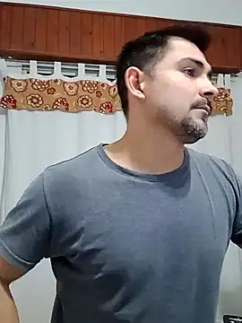 XXX chat uživo modela Bradd_32