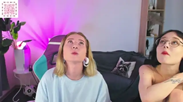 Czat XXX na żywo – Elira_Vane