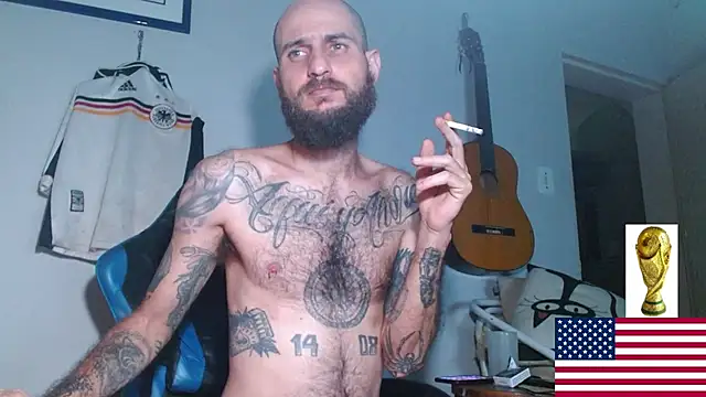 Tatted21xxx: онлайн-секс-чат