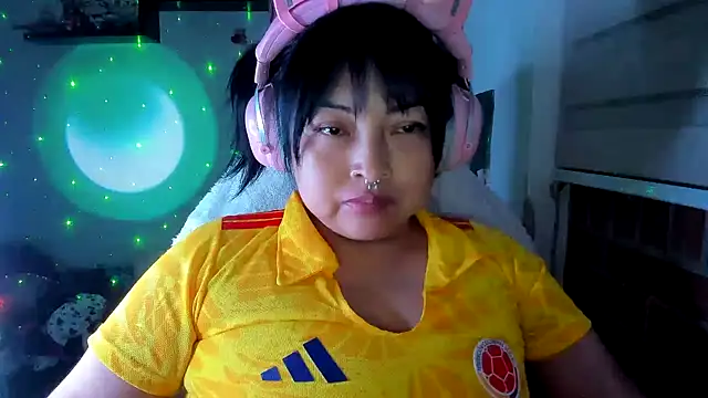 Онлайн чат XXX Shaddycute_