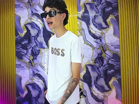 Alexi_hot23 XXX чат на живо