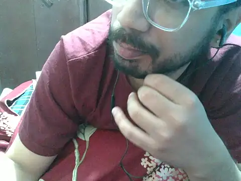 Precumboner লাইভ XXX চ্যাট