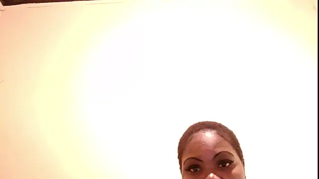 Онлайн чат XXX Queen_BootyXXX