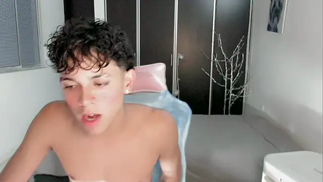 Онлайн чат XXX 2c_Bby