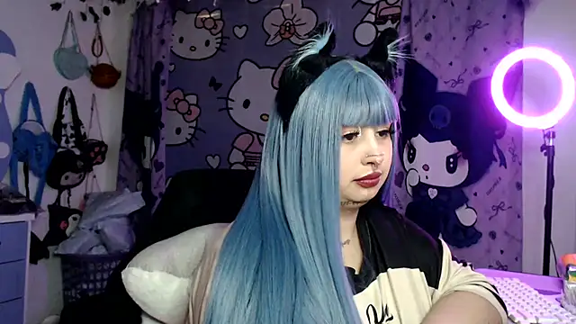 Chat +18 de lussyevans24 ao vivo