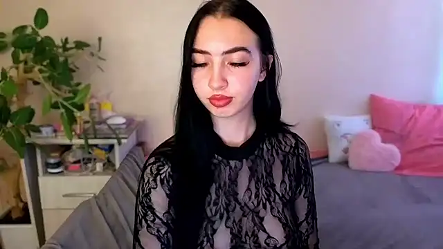 دردشة WildKittenX_ الجنسية المباشرة