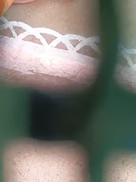 צ'אט XXX בשידור חי של YOURBHABI143