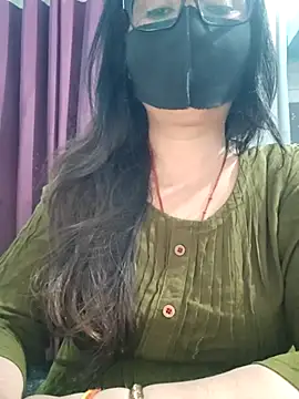 Aishwaryaa_69's Live XXX Chat