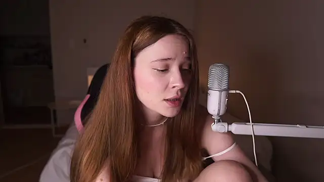 Czat XXX na żywo – bonjour_nihao_hello