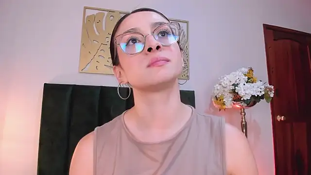 AndraCyruss Live XXX Chat