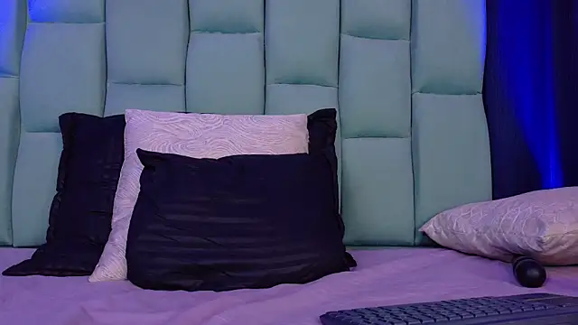 Emilyy05_'s Live XXX Chat