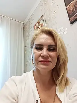 JennyOMay élő XXX-chatje
