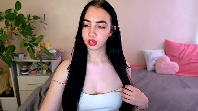 XXX chat uživo modela WildKittenX_