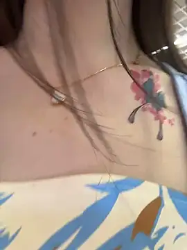 Cherry---'s Live XXX Chat