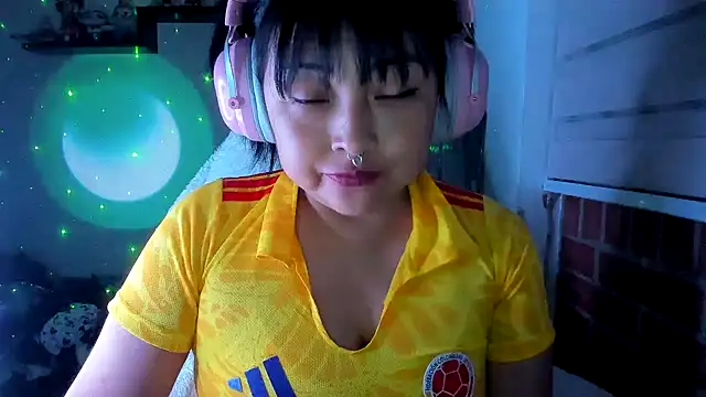 Shaddycute_ Adlı Modelin Canlı XXX Sohbeti