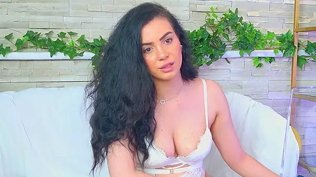IngridMyst Adlı Modelin Canlı XXX Sohbeti
