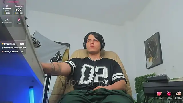 Thom_Ohtani's Live XXX Chat