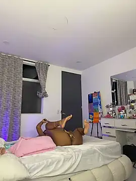Chatroom XXX en direct de stormyy_