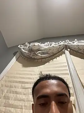 Mellyj053's Live XXX Chat