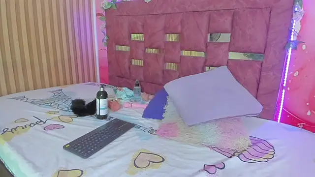Daisy__rose Adlı Modelin Canlı XXX Sohbeti