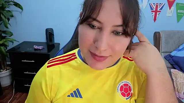 Chat +18 de JANNAH_MARTINEZ ao vivo