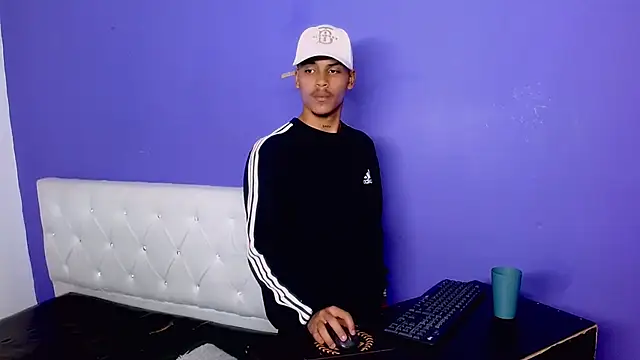 Онлайн чат XXX Angel_foxc13