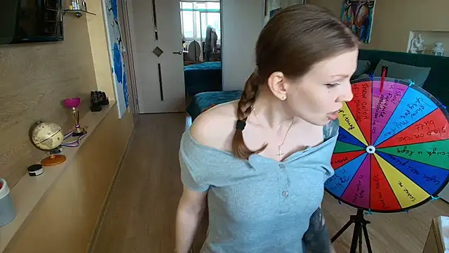 ReginaSparkle Chat XXX in diretta