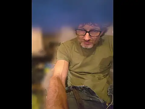 ROBERT0516 Chat XXX in diretta