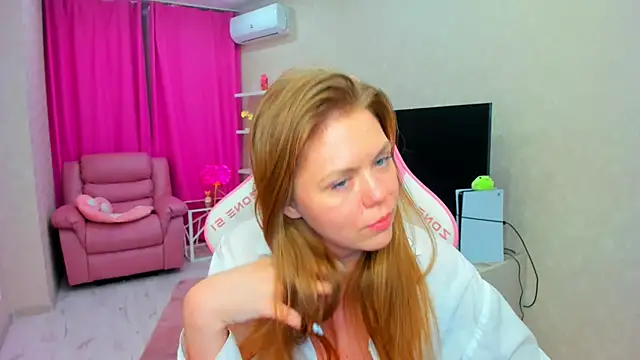 Strawberryen Live XXX chat