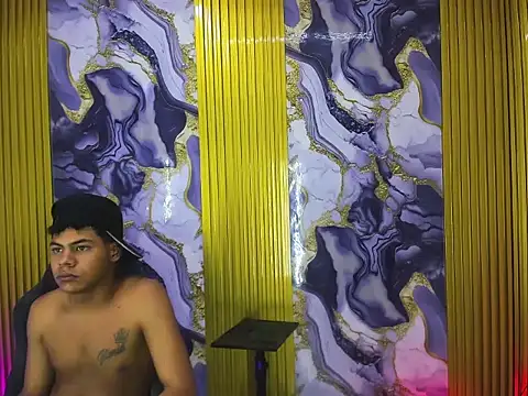 Alexi_hot23's Live XXX Chat