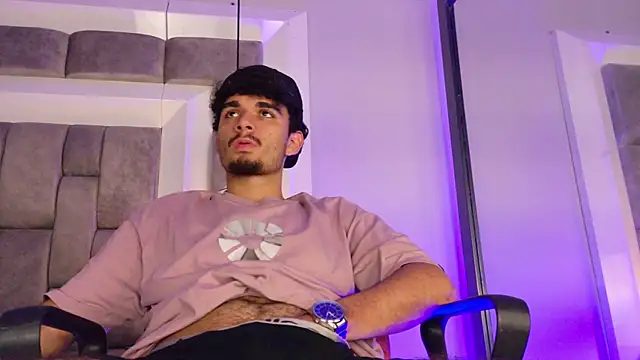 Chat +18 de LucasThomson_ ao vivo
