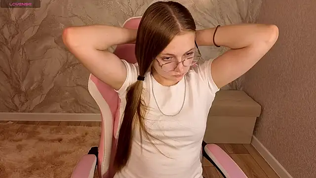 IdaRowe XXX чат на живо